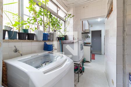 Apartamento à venda com 106m², 3 quartos e 1 vagaCozinha e área de serviço
