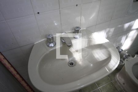 Casa à venda com 110m², 2 quartos e sem vagaSuíte