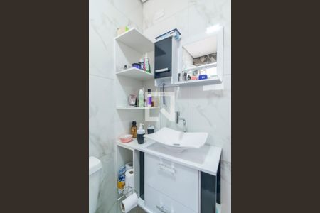 Casa à venda com 180m², 3 quartos e 3 vagasBanheiro da Suite