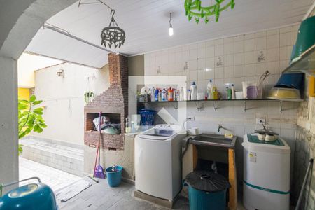 Casa à venda com 180m², 3 quartos e 3 vagasÁrea de Serviço