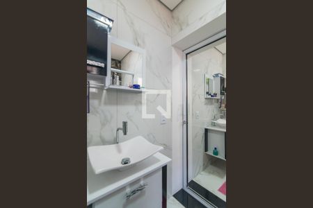 Casa à venda com 180m², 3 quartos e 3 vagasBanheiro da Suite