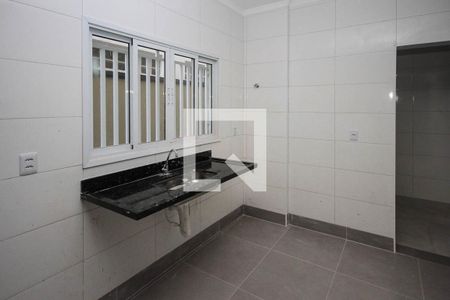 Cozinha de apartamento para alugar com 1 quarto, 35m² em Vila Ivone, São Paulo