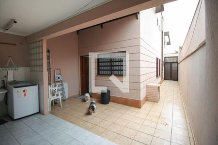 Casa à venda com 138m², 3 quartos e 2 vagasÁrea Externa