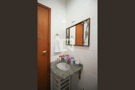 Casa à venda com 138m², 3 quartos e 2 vagasBanheiro da Suíte