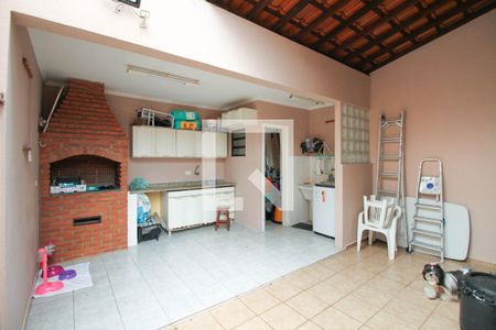 Casa à venda com 138m², 3 quartos e 2 vagasÁrea Externa