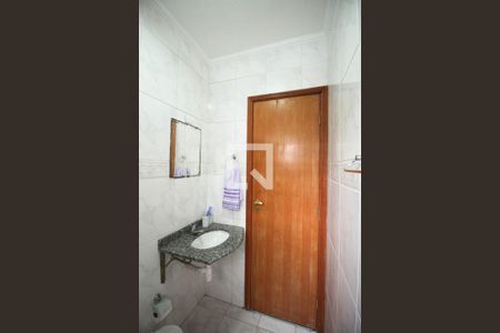 Casa à venda com 138m², 3 quartos e 2 vagasBanheiro