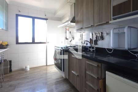 Apartamento à venda com 240m², 4 quartos e 3 vagasCozinha
