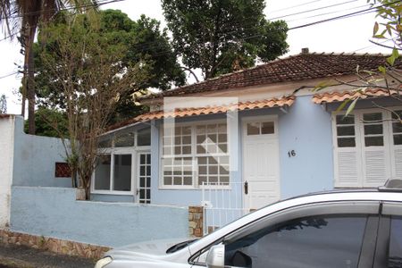 Casa para alugar com 100m², 3 quartos e 1 vagaFachada