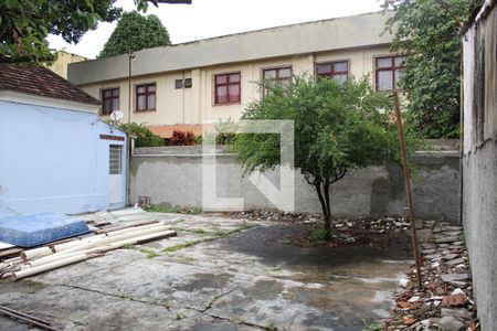 Casa para alugar com 100m², 3 quartos e 1 vagaQuintal
