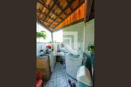 Casa à venda com 3 quartos, 250m² em Jardim Montanhês, Belo Horizonte