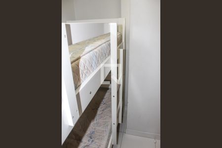 Quarto de Serviço de apartamento para alugar com 4 quartos, 110m² em Parque Enseada, Guarujá