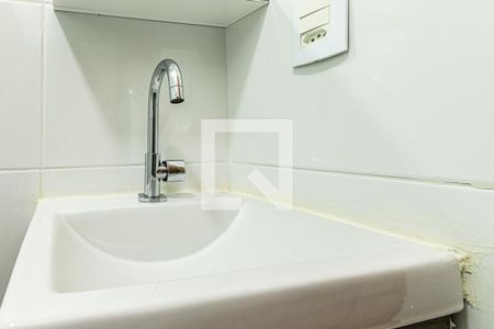 Banheiro de apartamento à venda com 2 quartos, 50m² em Vila Talarico, São Paulo