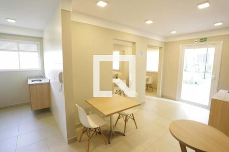 Apartamento para alugar com 47m², 2 quartos e sem vagaÁrea comum - Salão de festas