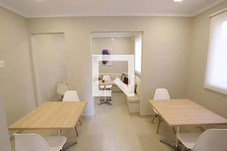 Apartamento para alugar com 47m², 2 quartos e sem vagaÁrea comum - Salão de festas