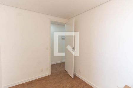 Quarto 2 de apartamento para alugar com 2 quartos, 47m² em Vila Penteado, São Paulo