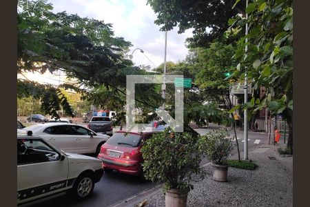 Apartamento à venda com 148m², 3 quartos e 1 vagaVista da Rua