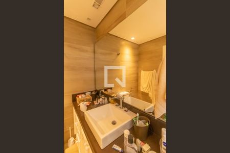 Apartamento à venda com 300m², 3 quartos e 3 vagasBanheiro da Suíte 1