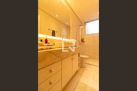 Apartamento à venda com 300m², 3 quartos e 3 vagasBanheiro da Suíte 3