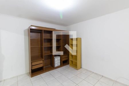 Quarto 1 de casa para alugar com 2 quartos, 45m² em Jardim Fernandes, São Paulo