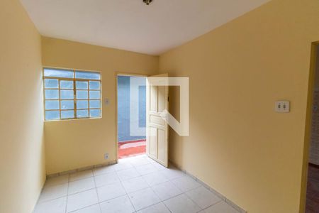 Sala 1 de casa para alugar com 2 quartos, 60m² em Vila Bauab, São Paulo