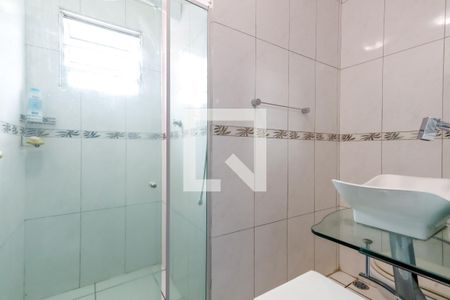 Casa à venda com 100m², 2 quartos e 2 vagas Casa à venda com 100m², 2 quartos e 2 vagasBanheiro da Suíte 2