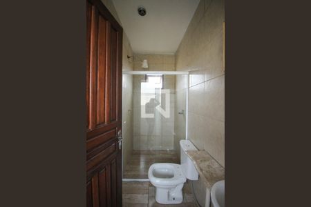 Banheiro de casa para alugar com 2 quartos, 90m² em Vila Alpina, São Paulo