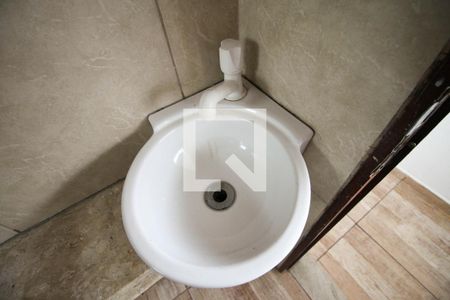 Casa para alugar com 90m², 2 quartos e sem vaga Casa para alugar com 90m², 2 quartos e sem vagaBanheiro