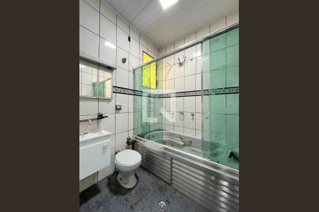 Banheiro da Suíte de casa à venda com 3 quartos, 300m² em Vila Fachini, São Paulo