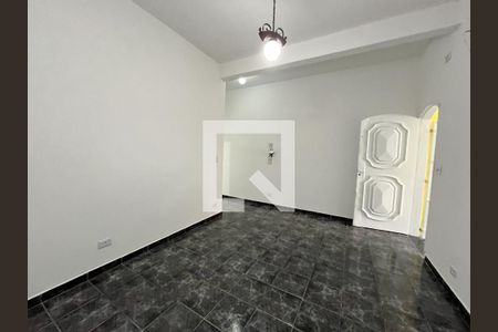 Sala de casa à venda com 3 quartos, 300m² em Vila Fachini, São Paulo