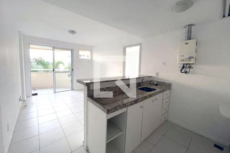 Cozinha de apartamento à venda com 1 quarto, 46m² em Barra da Tijuca, Rio de Janeiro