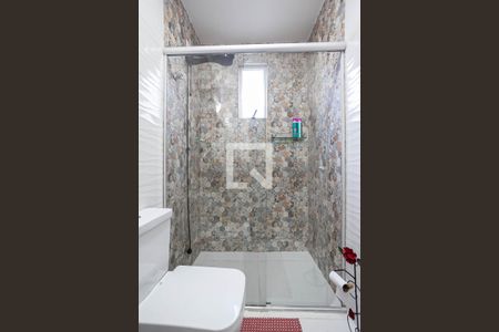 Apartamento à venda com 80m², 3 quartos e 1 vaga Apartamento à venda com 80m², 3 quartos e 1 vagaBanheiro social