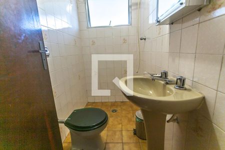 Casa à venda com 340m², 3 quartos e 5 vagasBanheiro de serviço