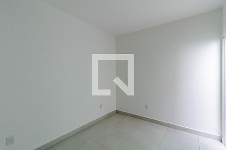 Quarto de casa de condomínio para alugar com 1 quarto, 32m² em Vila Santo Estefano, São Paulo