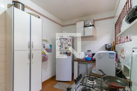 Casa à venda com 262m², 5 quartos e 4 vagas Casa à venda com 262m², 5 quartos e 4 vagasCozinha