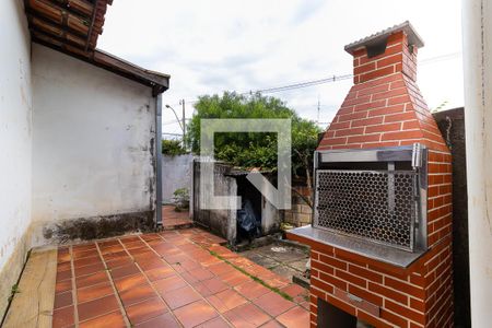 Casa à venda com 262m², 5 quartos e 4 vagas Casa à venda com 262m², 5 quartos e 4 vagasQuintal com churrasqueira