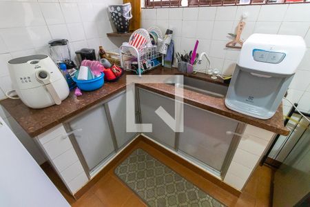 Casa à venda com 262m², 5 quartos e 4 vagas Casa à venda com 262m², 5 quartos e 4 vagasCozinha