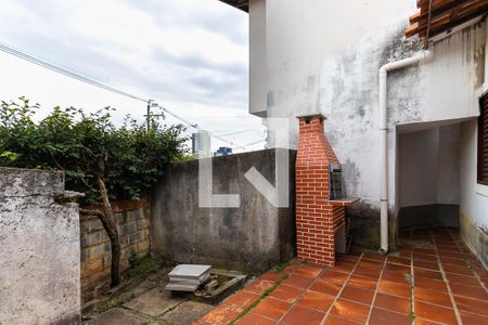 Casa à venda com 262m², 5 quartos e 4 vagas Casa à venda com 262m², 5 quartos e 4 vagasQuintal com churrasqueira
