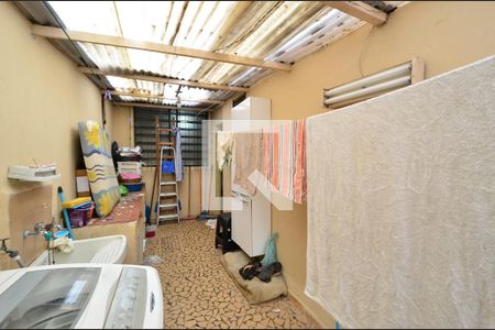 Casa à venda com 260m², 3 quartos e 2 vagasÁrea de Serviço