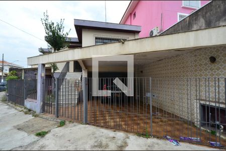 Casa à venda com 260m², 3 quartos e 2 vagasFachada da Casa