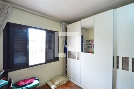 Casa à venda com 260m², 3 quartos e 2 vagasQuarto 2