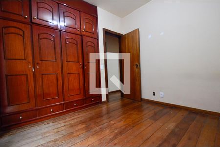 Quarto de apartamento para alugar com 3 quartos, 80m² em Cruzeiro, Belo Horizonte