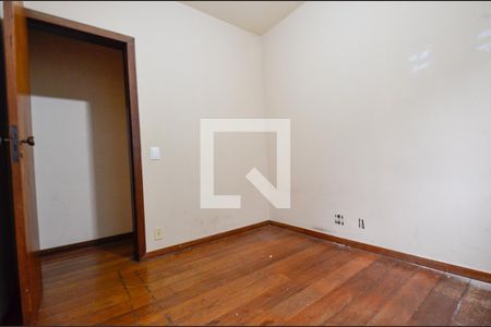 Quarto de apartamento para alugar com 3 quartos, 80m² em Cruzeiro, Belo Horizonte