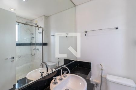 Apartamento à venda com 170m², 4 quartos e 3 vagasBanheiro da Suíte 2