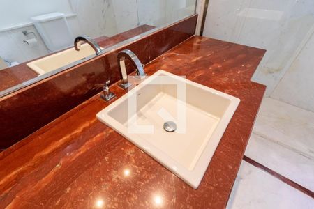 Apartamento à venda com 170m², 4 quartos e 3 vagasBanheiro da Suíte 3