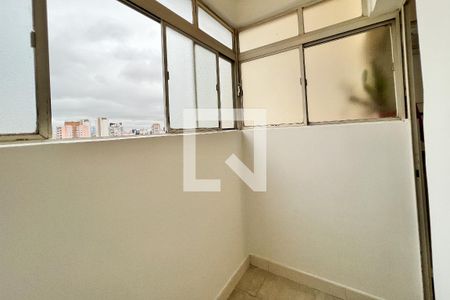 Apartamento para alugar com 65m², 2 quartos e 1 vagaÁrea de Serviço