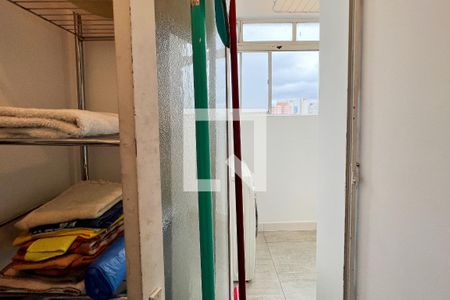 Apartamento para alugar com 65m², 2 quartos e 1 vagaBanheiro de Serviço