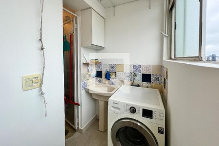 Apartamento para alugar com 65m², 2 quartos e 1 vagaÁrea de Serviço