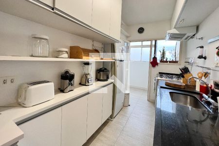 Apartamento para alugar com 65m², 2 quartos e 1 vagaCozinha