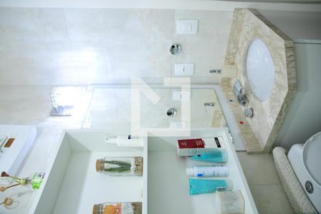 Casa de condomínio para alugar com 115m², 3 quartos e 2 vagasBanheiro Social