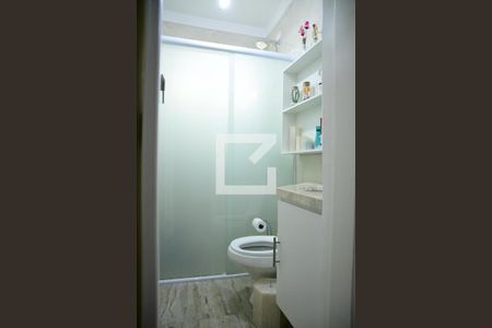 Casa de condomínio para alugar com 115m², 3 quartos e 2 vagasBanheiro Social